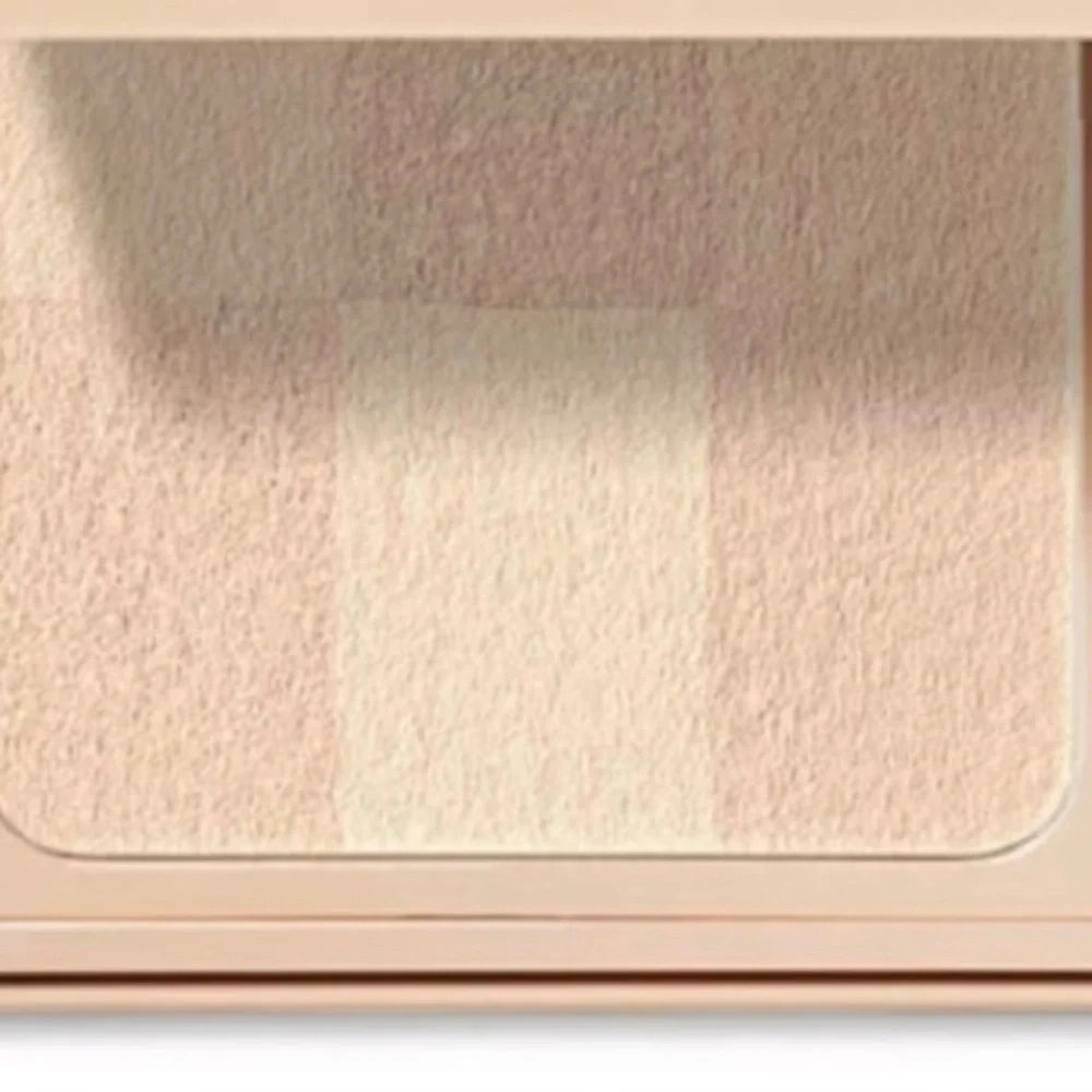 🌟🌟One of Bobbi Brown’s Best selling Products-Illuminating Powder - Picture 3 of 16
